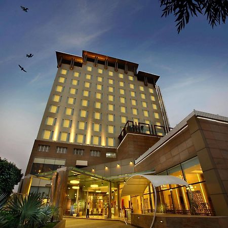 Hotel Park Plaza Shahdara Nueva Delhi Exterior foto