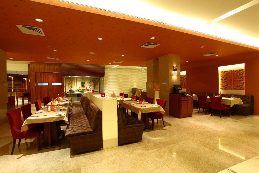 Hotel Park Plaza Shahdara Nueva Delhi Exterior foto