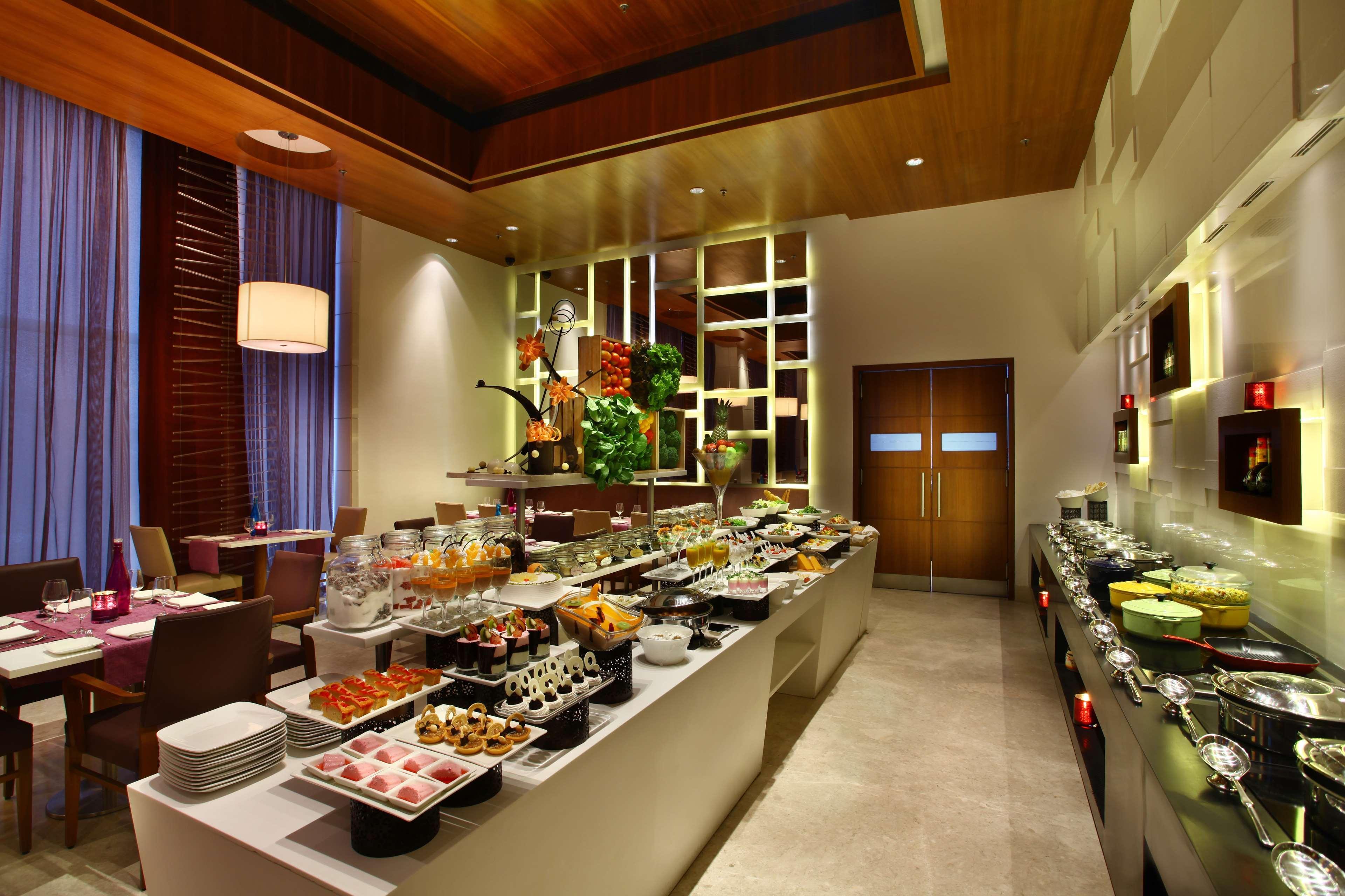 Hotel Park Plaza Shahdara Nueva Delhi Restaurante foto