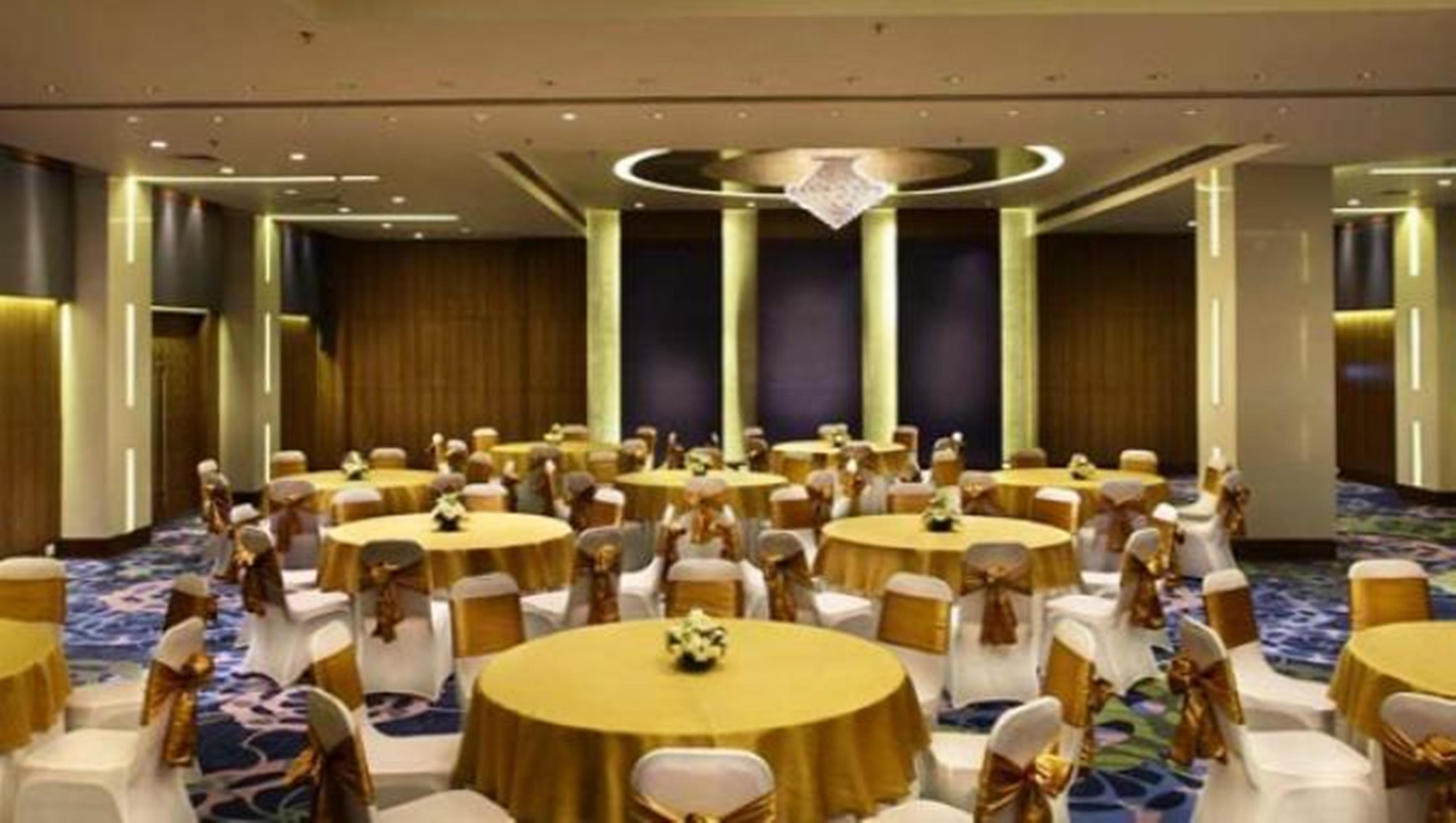 Hotel Park Plaza Shahdara Nueva Delhi Exterior foto