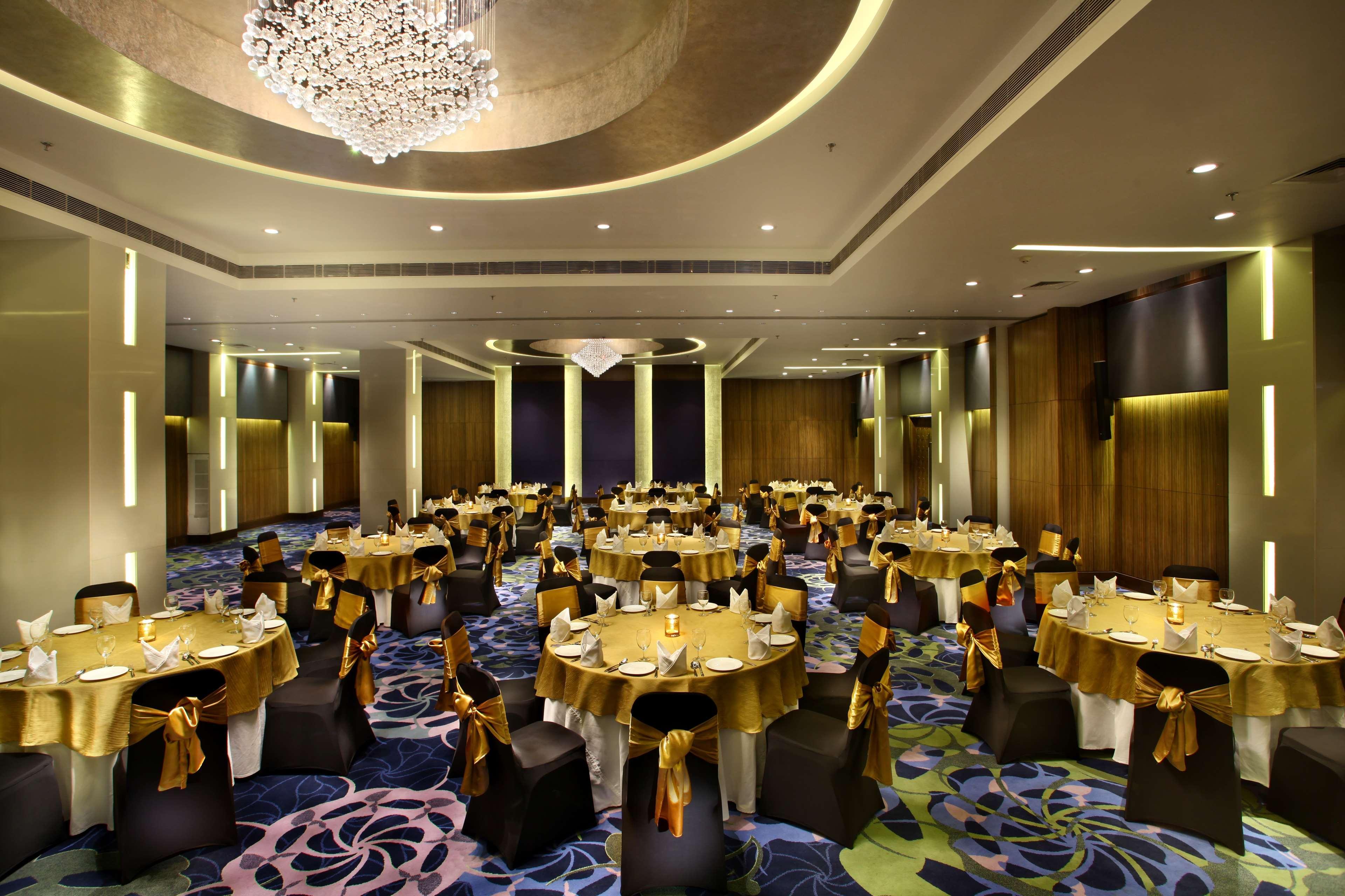 Hotel Park Plaza Shahdara Nueva Delhi Exterior foto