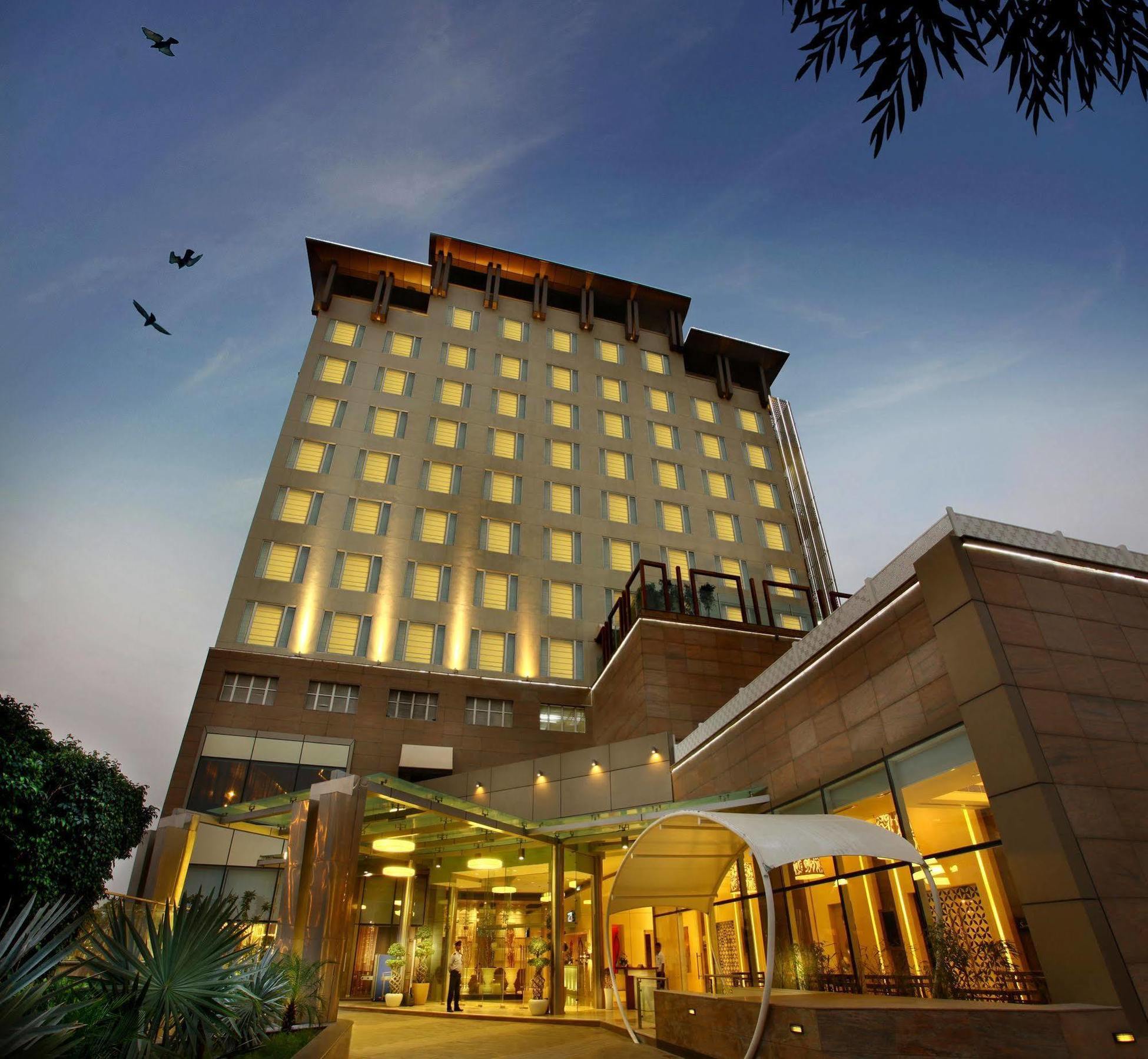 Hotel Park Plaza Shahdara Nueva Delhi Exterior foto