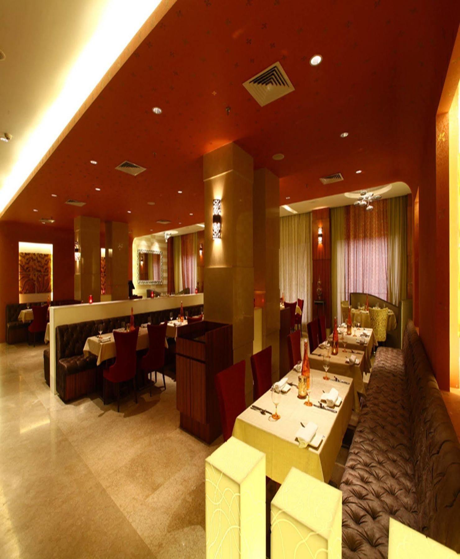 Hotel Park Plaza Shahdara Nueva Delhi Exterior foto