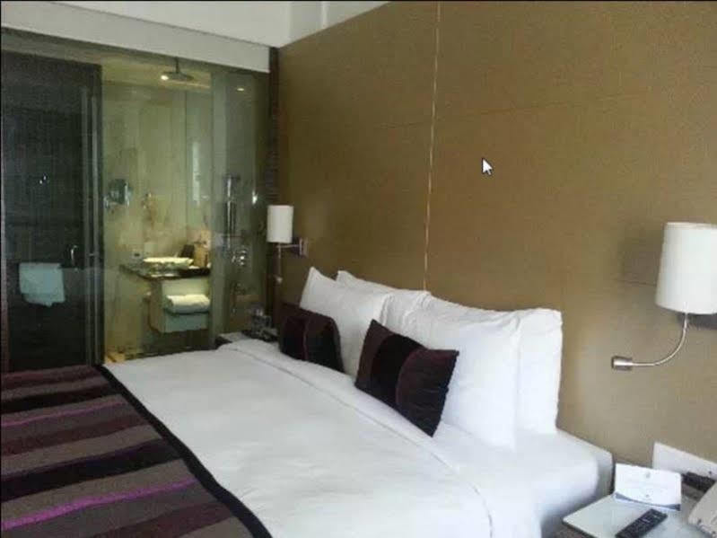 Hotel Park Plaza Shahdara Nueva Delhi Exterior foto