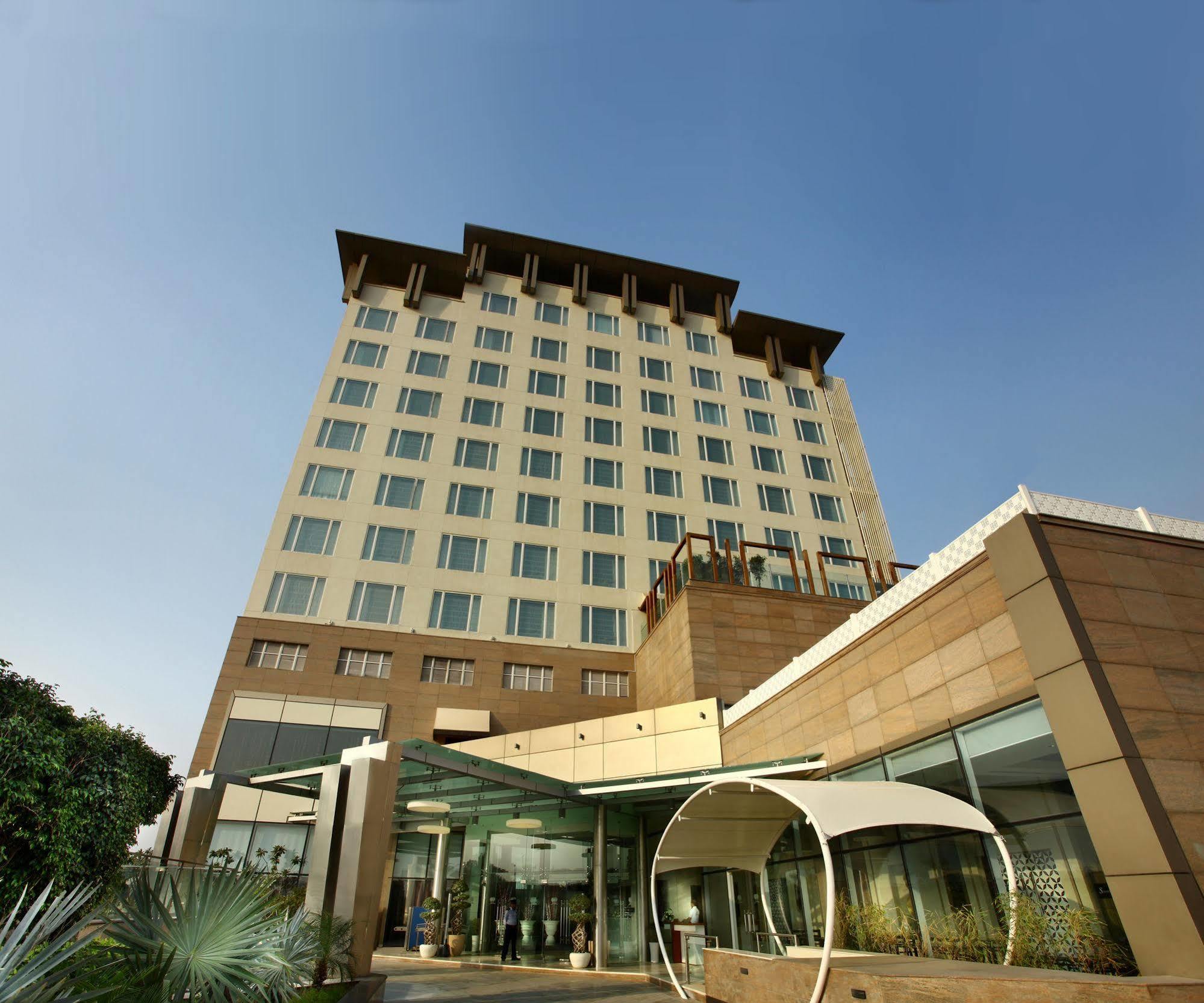 Hotel Park Plaza Shahdara Nueva Delhi Exterior foto